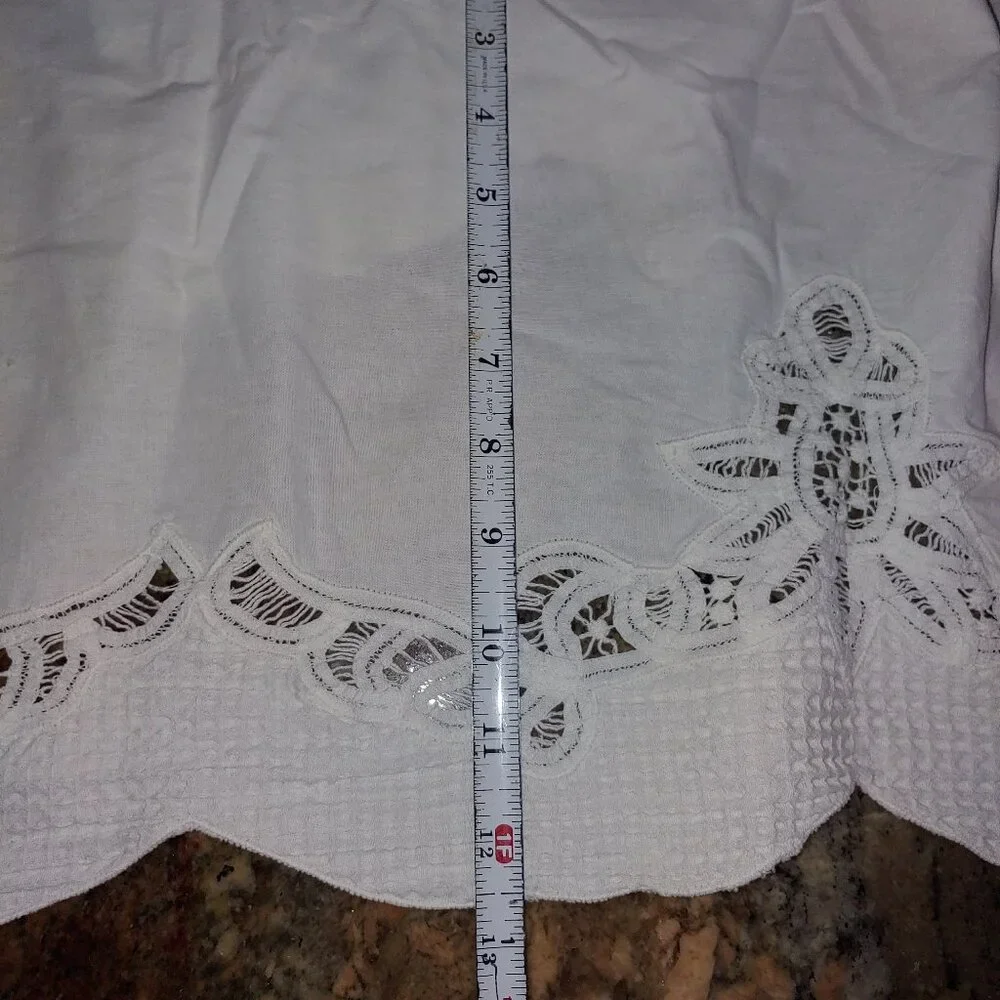 Peking Handicraft Battenberg Lace Waffle Weave White Bed Skirt 13